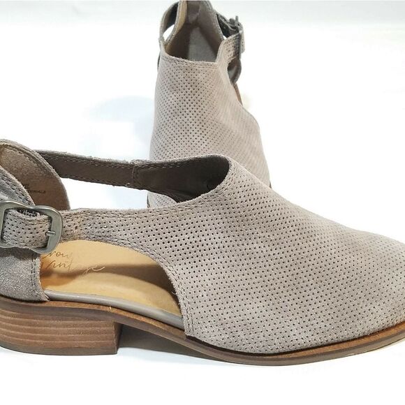 Crown Vintage.  - Picture 6 of 8